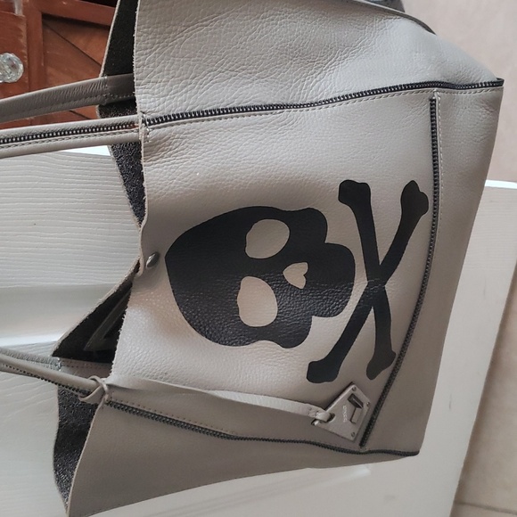 BOTKIER HTF Rare Skull and Crossbones Tote - Picture 10 of 14